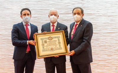 El máximo galardón profesional, la Insignia de Oro de la UAITIE se entrega en Plasencia a un gran defensor del asociacionismo, José Manuel Cebriá Álvarez