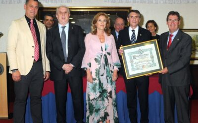 La Fiesta Social del colectivo asturiano reúne en Gijón a la profesión y acoge la entrega de la Insignia de Socio de Mérito de UAITIE a Luis Alberto Cueto Álvarez